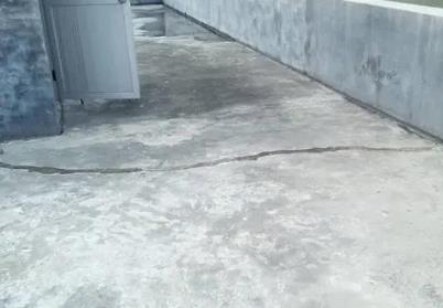 建德楼顶漏水维修公司分享下如何解决卫生间隐蔽部位漏水的问题?